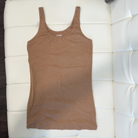 COPY - Five (5) Old Navy “Tami” tanks, all size Medium - Picture 5 of 9